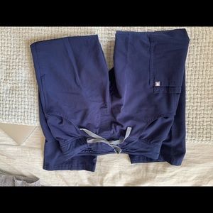 Figs Kade navy xs-petite pants